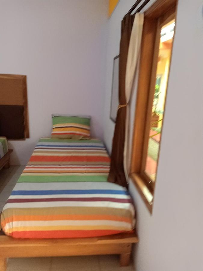 Latansa Homestay Бануванги Екстериор снимка
