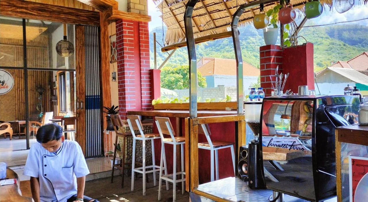Latansa Homestay Бануванги Екстериор снимка